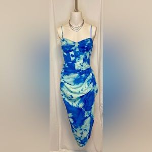 PrettyLittleThings Dress